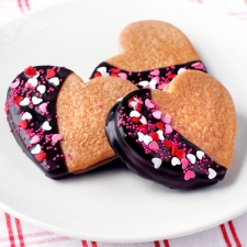 Chocolate Dipped Peanut Butter Sandwich Cookies | Fork Knife Swoon