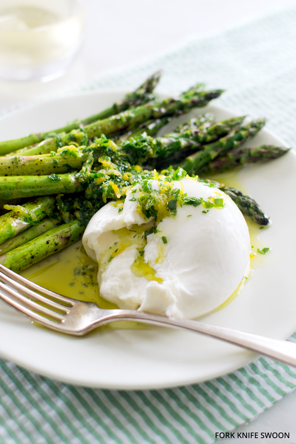Quick Roasted Asparagus with Burrata and Gremolata | Fork Knife Swoon