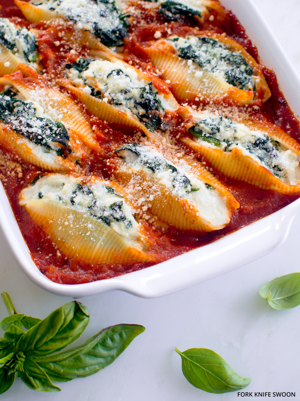 spinach and ricotta stuffed shells recipe from forkknifeswoon.com