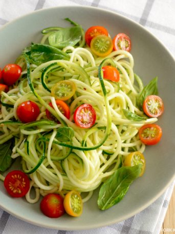 Zucchini Pasta with Cherry Tomatoes and Basil | Fork Knife Swoon