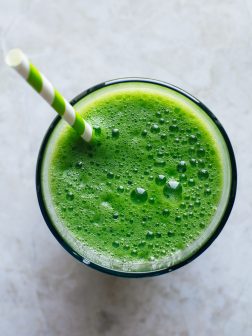 Superfood Green Juice | Fork Knife Swoon