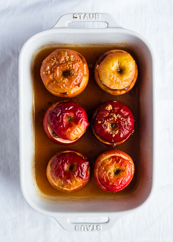 Cider Baked Apples with Cinnamon Brown Sugar Crumble | Fork Knife Swoon @forkknifeswoon