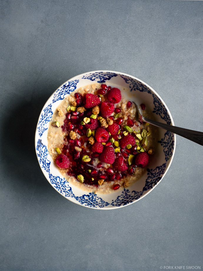 Berry Swirled Maple Oatmeal Breakfast Bowl | Fork Knife Swoon @forkknifeswoon