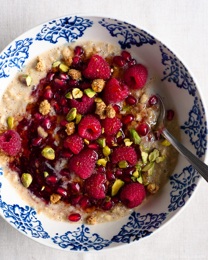 Berry Swirled Maple Oatmeal Breakfast Bowl | Fork Knife Swoon @forkknifeswoon
