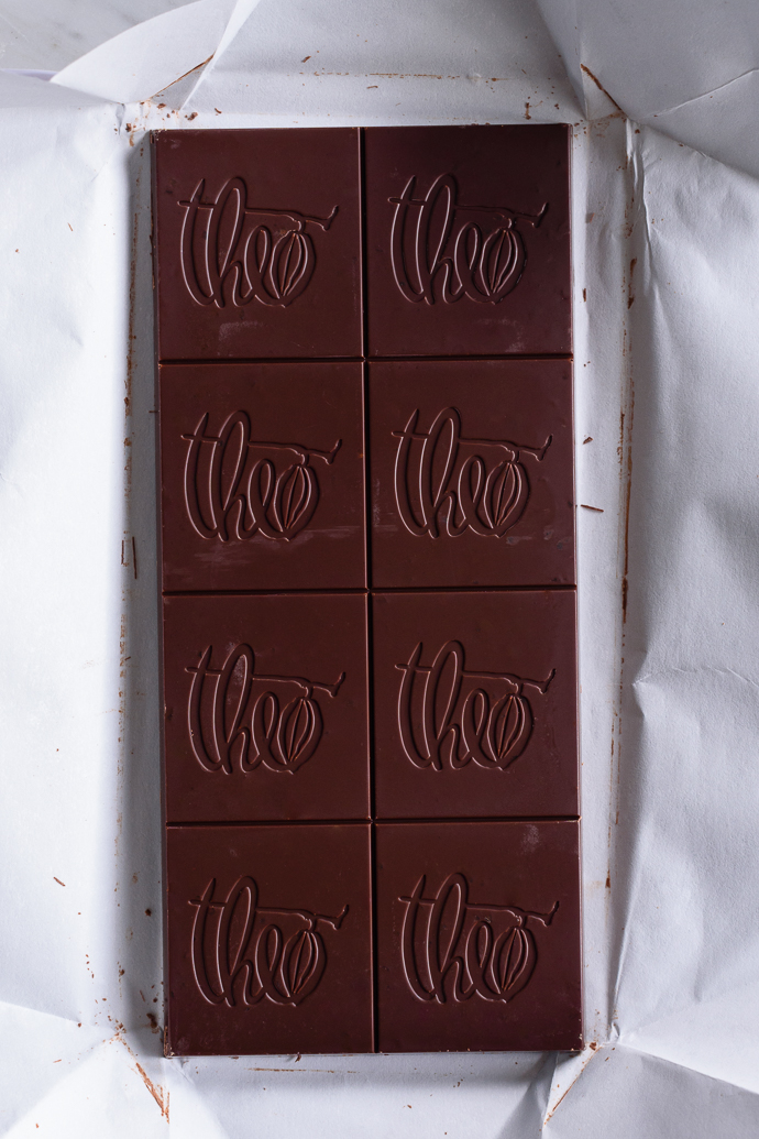 A Gourmet Chocolate Bar Giveaway for the Holidays! via forkknifeswoon.com