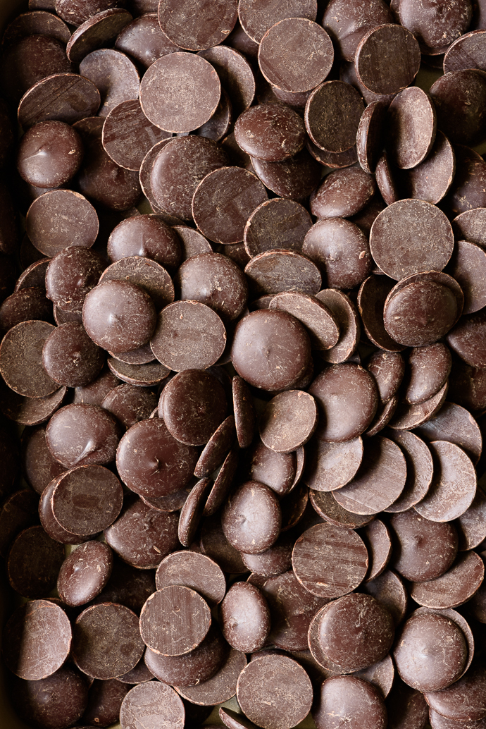 Crunchy Chocolate Peanut Butter Potato Chip Bonbons | via forkknifeswoon.com