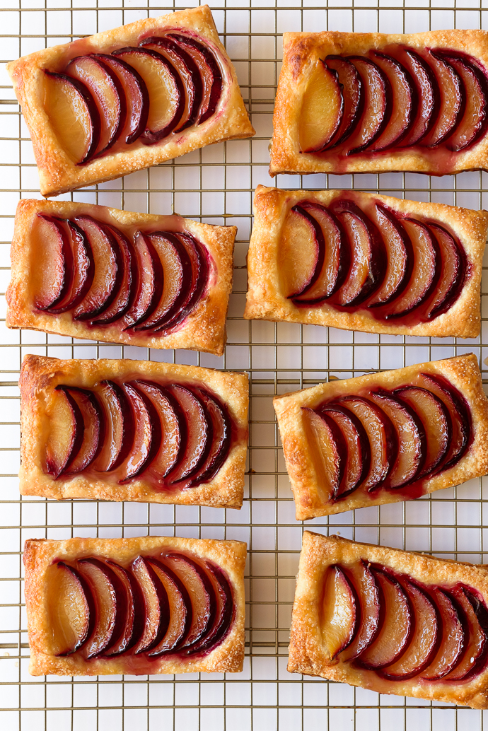 Easy Maple Plum Puff Pastry Tarts | via forkknifeswoon.com