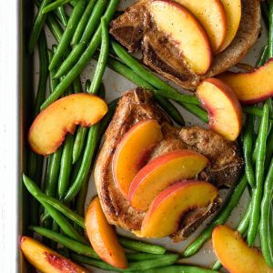 Juicy Baked Pork Chops with Peaches and Green Beans | via forkknifeswoon.com @forkknifeswoon