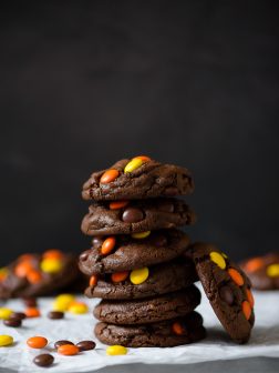 Reese's Pieces Studded Dark Chocolate Peanut Butter Cookies via forkknifeswoon.com | @forkknifeswoon
