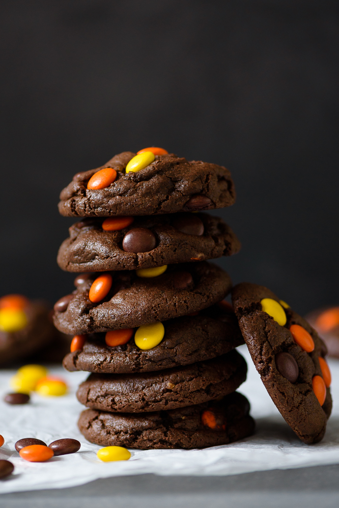 Reese's Pieces Studded Dark Chocolate Peanut Butter Cookies via forkknifeswoon.com | @forkknifeswoon