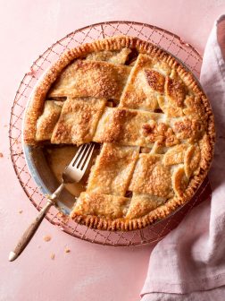 classic apple pie recipe from forkknifeswoon.com
