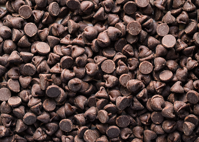 Chocolate chips via forkknifeswoon